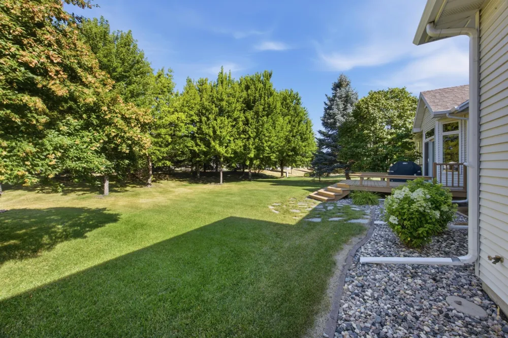 4233 Timberline Drive S Fargo, ND 58104