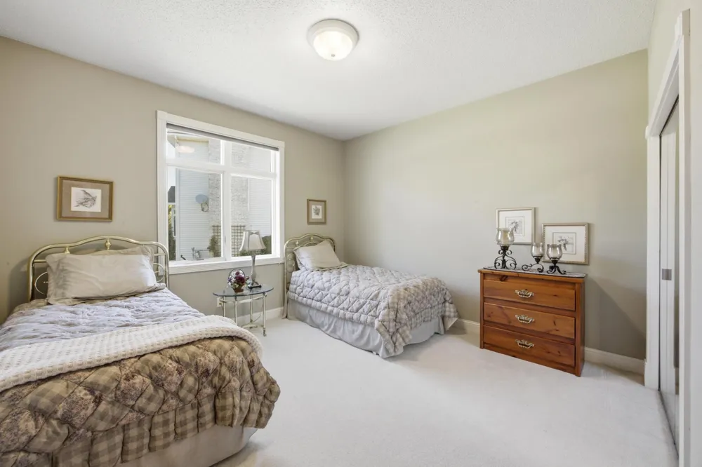 4233 Timberline Drive S Fargo, ND 58104