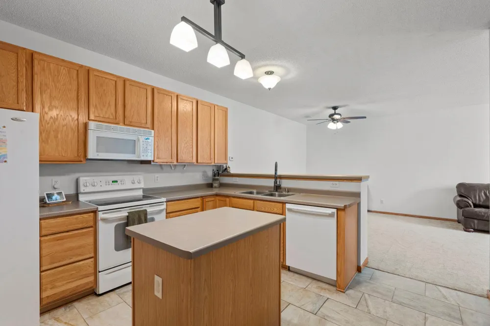 624 Tamarack Trail #1008 Farmington, MN 55024