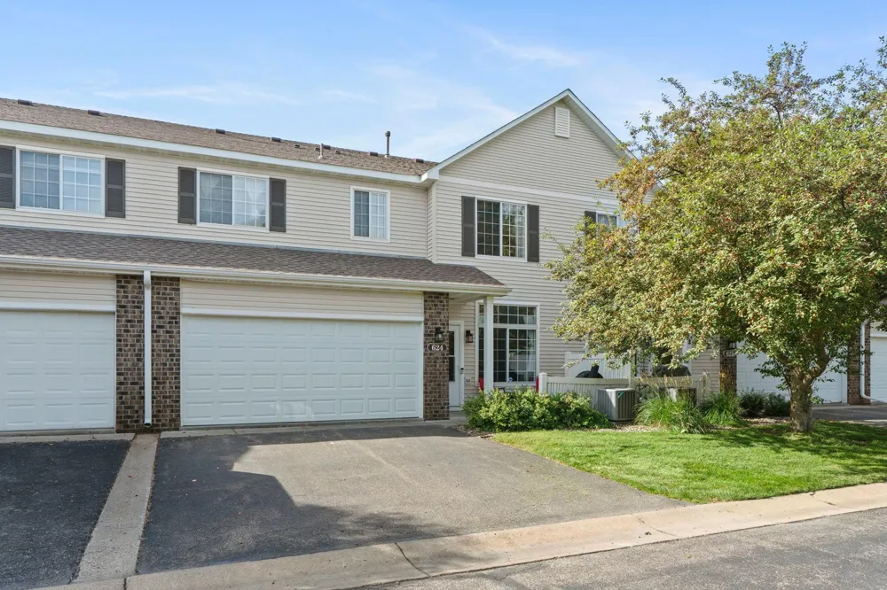 624 Tamarack Trail #1008 Farmington, MN 55024