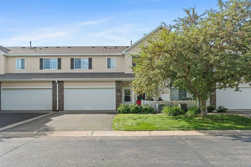 624 Tamarack Trail #1008 Farmington, MN 55024