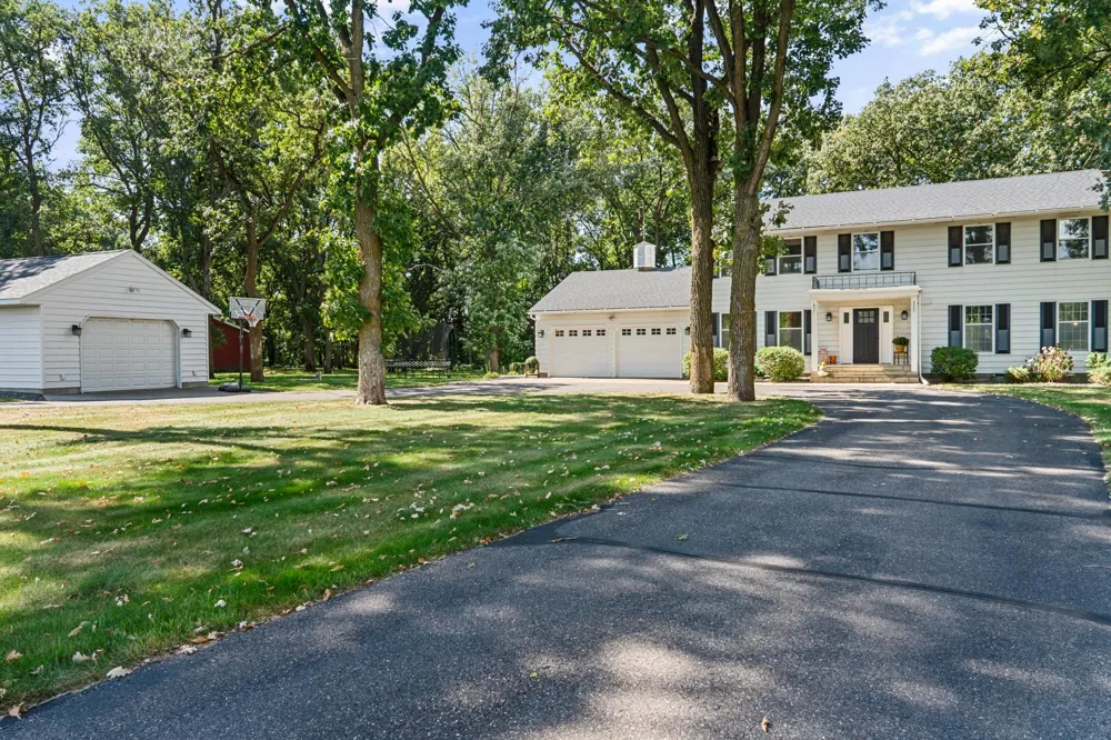 11679 Bayview Road Little Falls, MN 56345