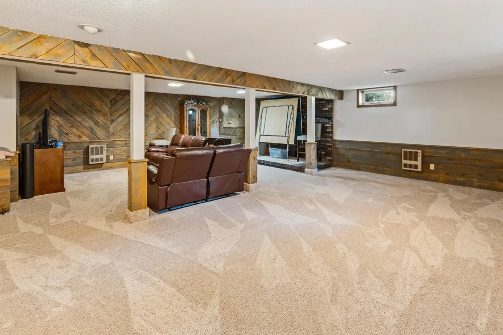 11679 Bayview Road Little Falls, MN 56345
