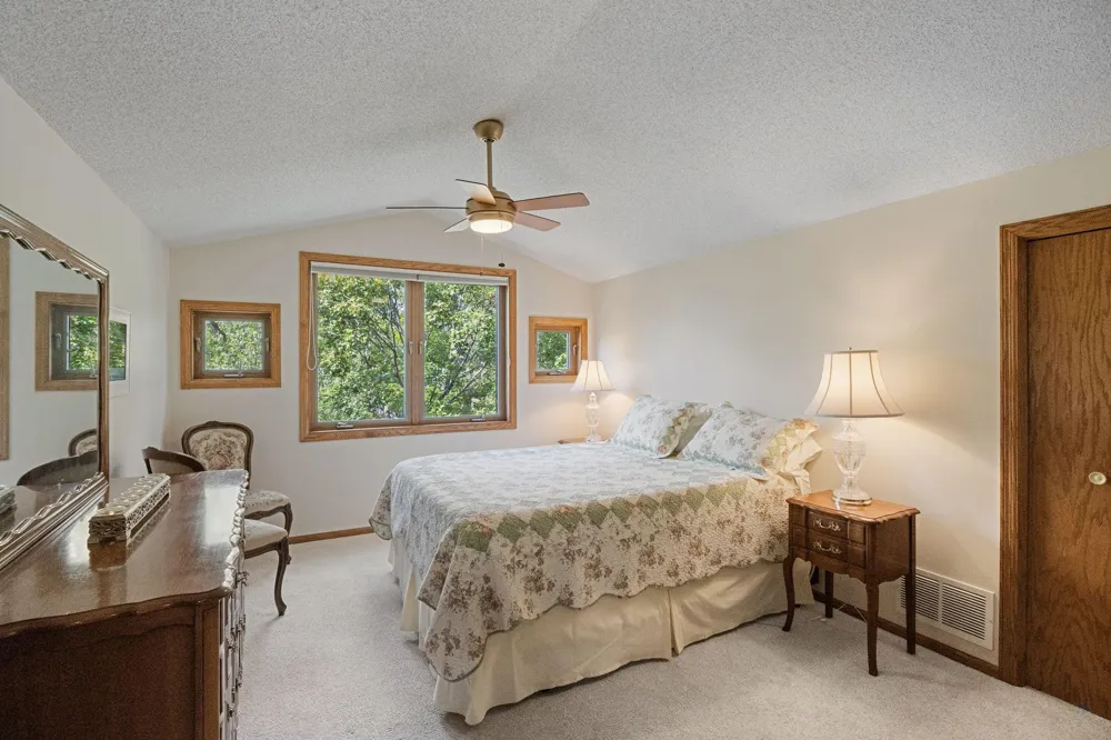 1880 Shady Beach Avenue Roseville, MN 55113