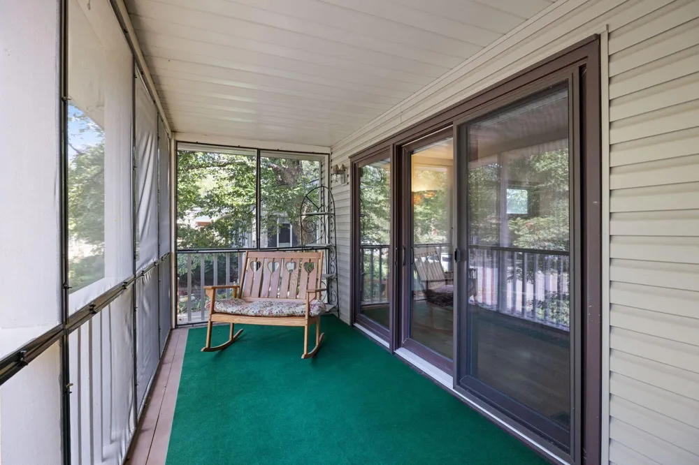 1880 Shady Beach Avenue Roseville, MN 55113