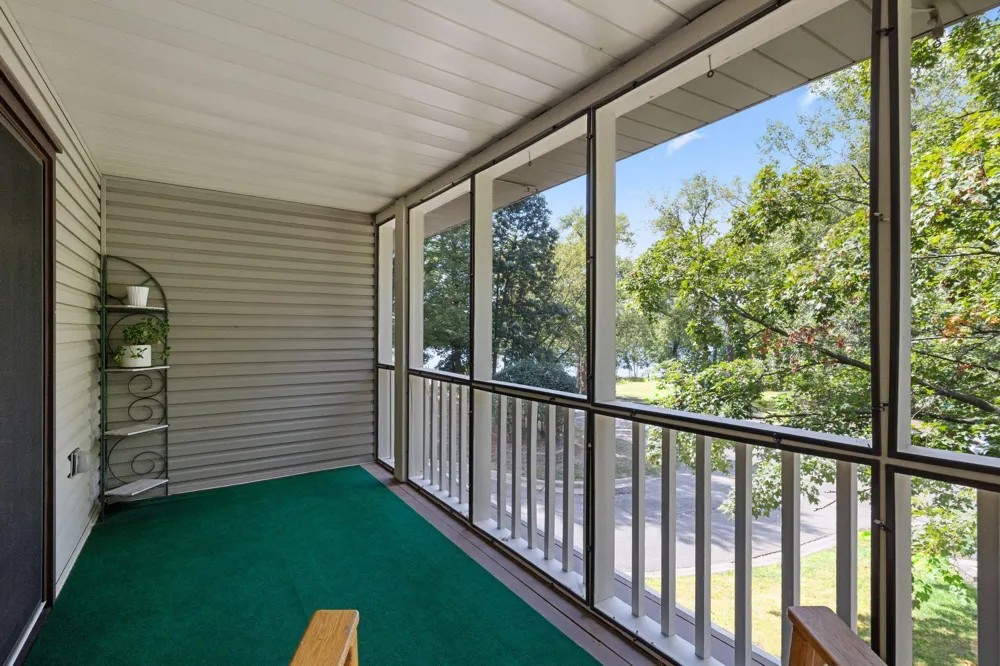 1880 Shady Beach Avenue Roseville, MN 55113