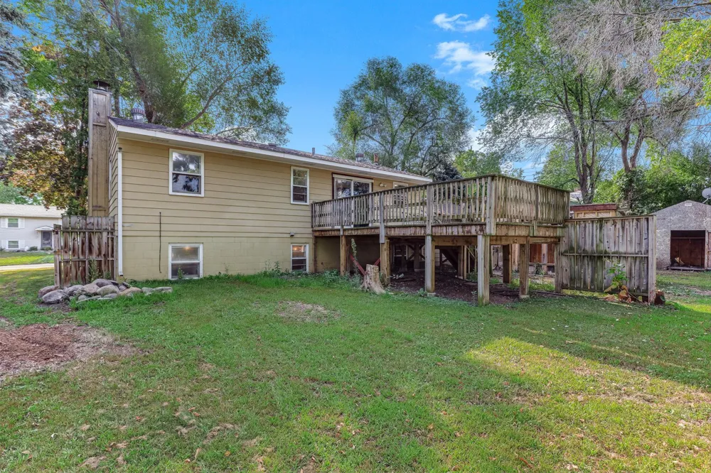 4383 Garden Trail Eagan, MN 55123