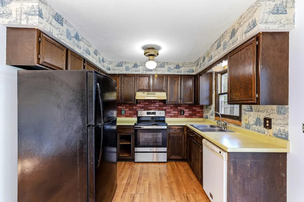 4383 Garden Trail Eagan, MN 55123