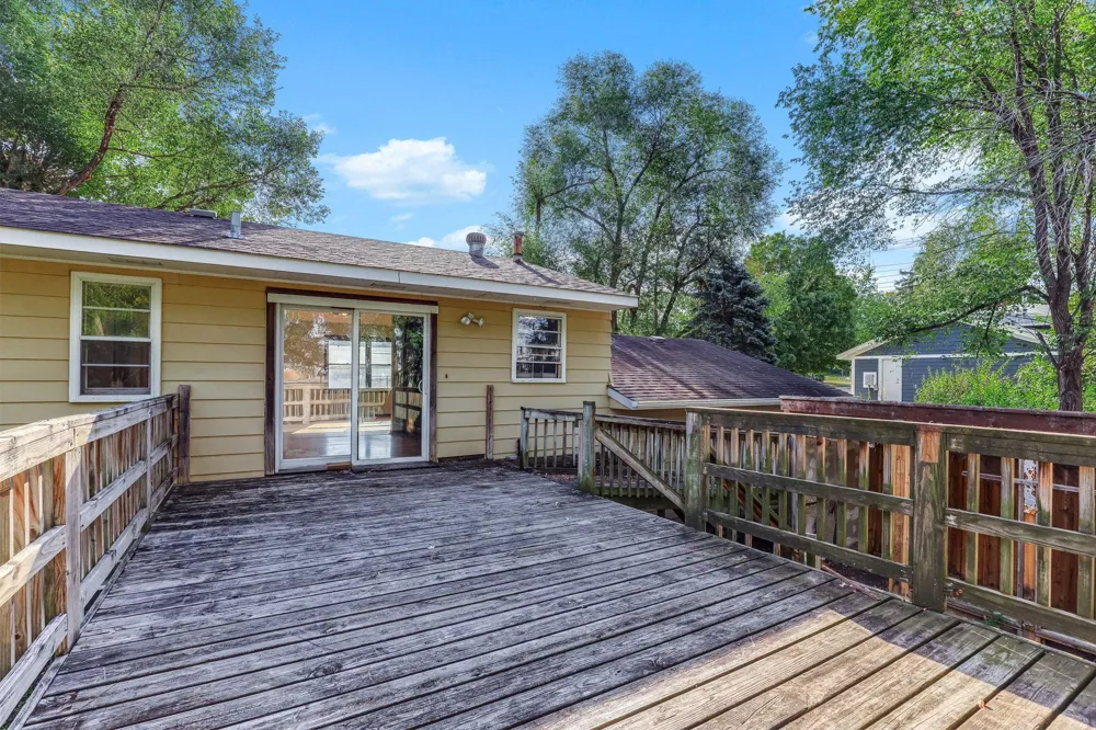 4383 Garden Trail Eagan, MN 55123