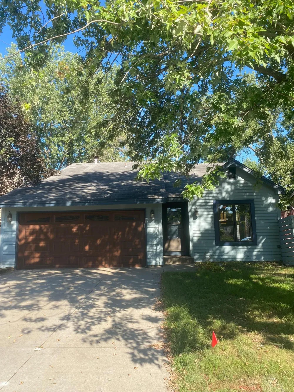 1361 Knoll Drive Shoreview, MN 55126