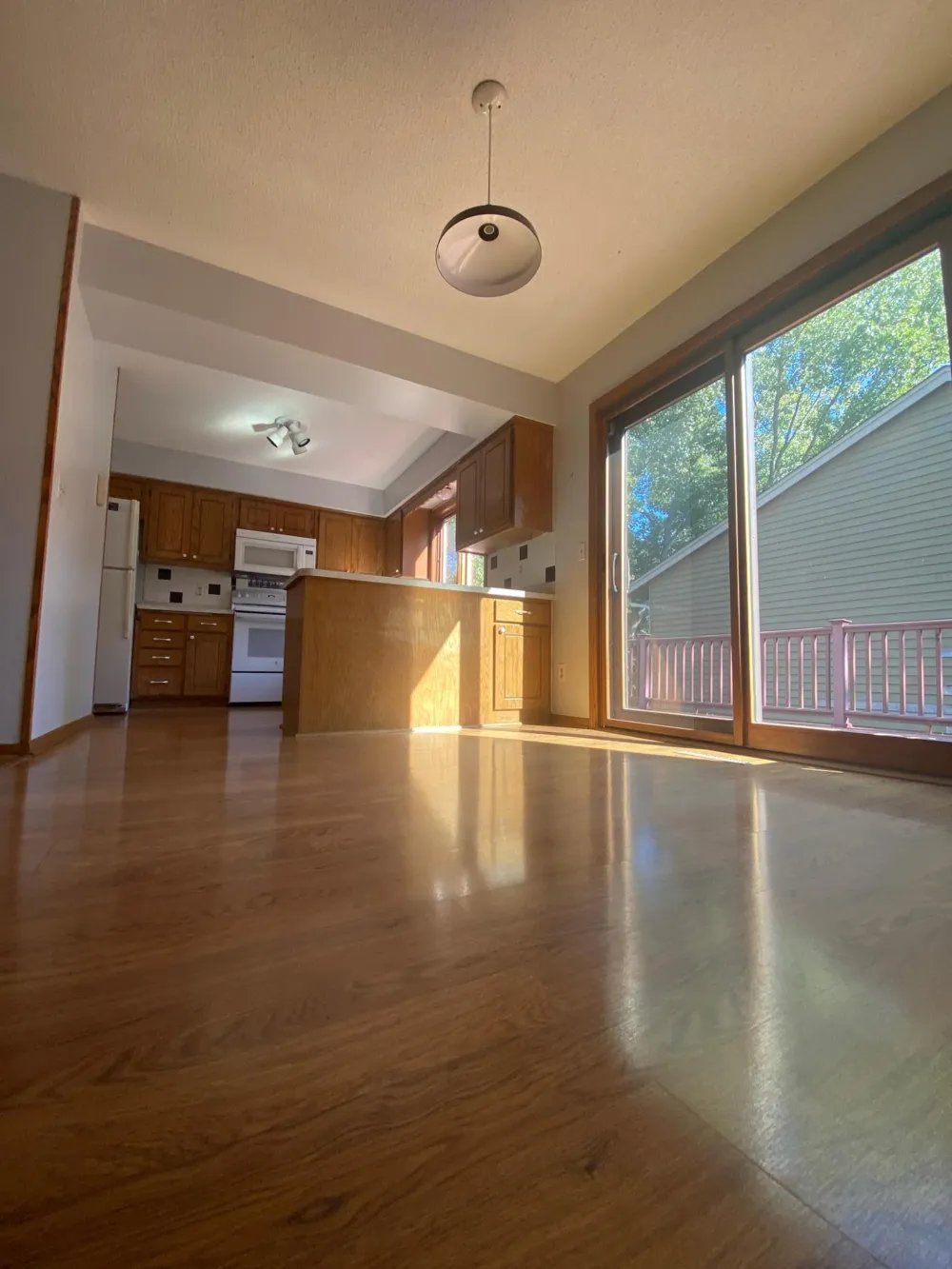 1361 Knoll Drive Shoreview, MN 55126