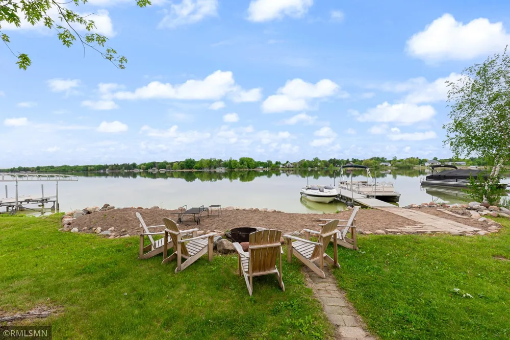 28584- Lakewood Drive NW Isanti, MN 55040