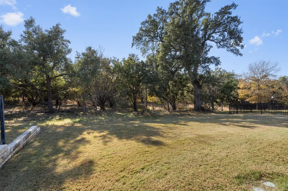 307 Kickapoo Creek Lane Georgetown, TX 78633