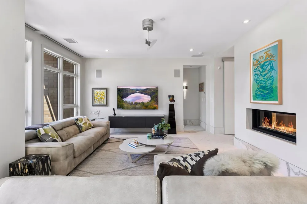 875 Lake Street #210 Wayzata, MN 55391