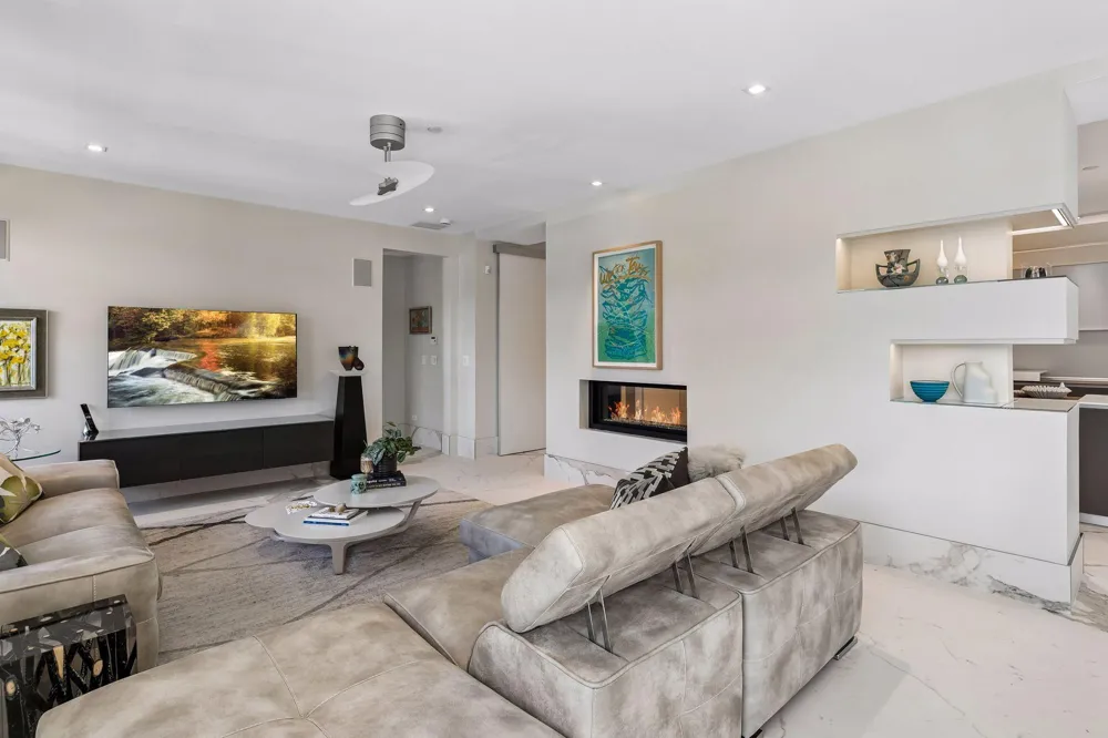 875 Lake Street #210 Wayzata, MN 55391