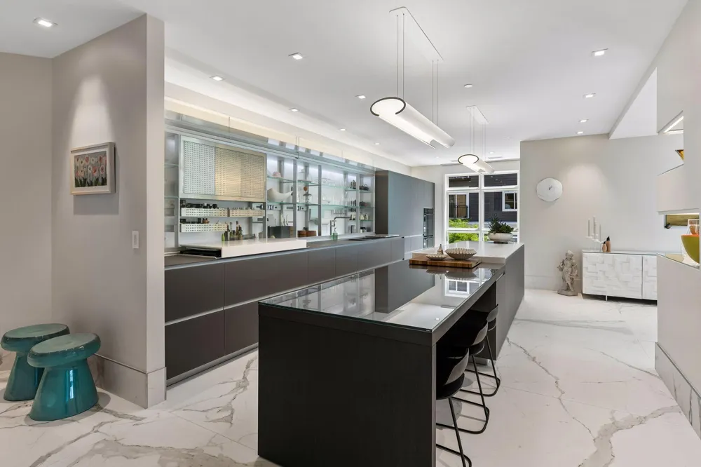 875 Lake Street #210 Wayzata, MN 55391