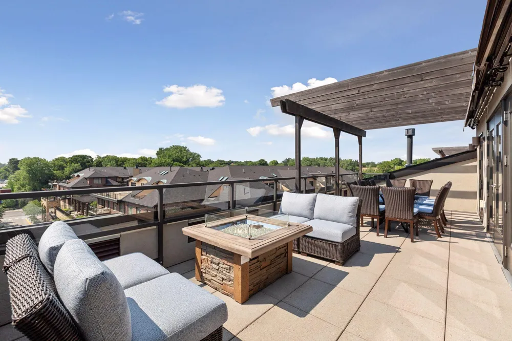 875 Lake Street #210 Wayzata, MN 55391