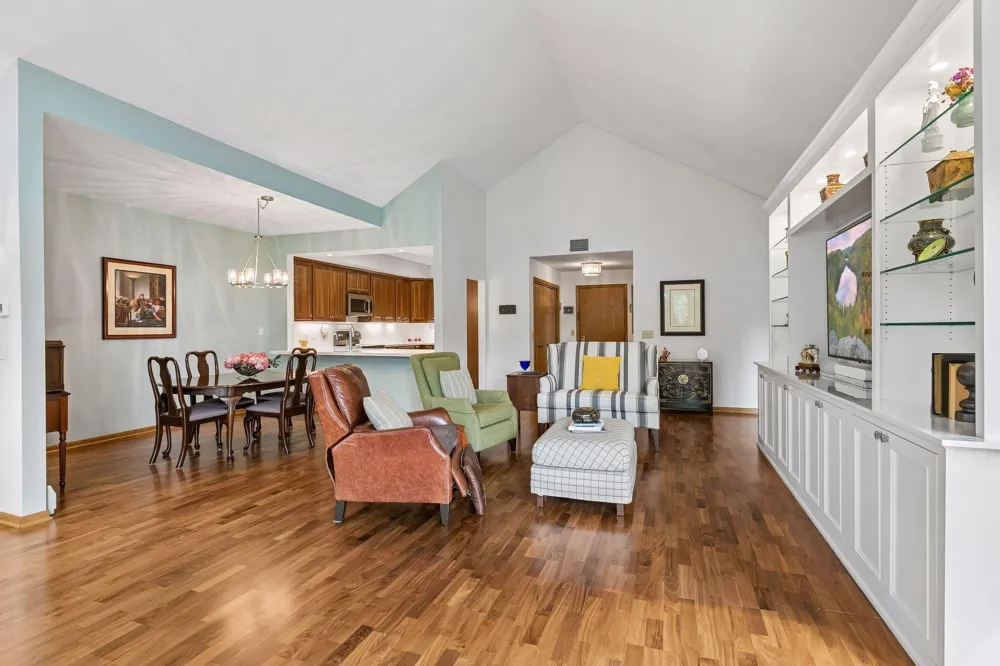 1830 Eagle Ridge Drive #3001 Mendota Heights, MN 55118