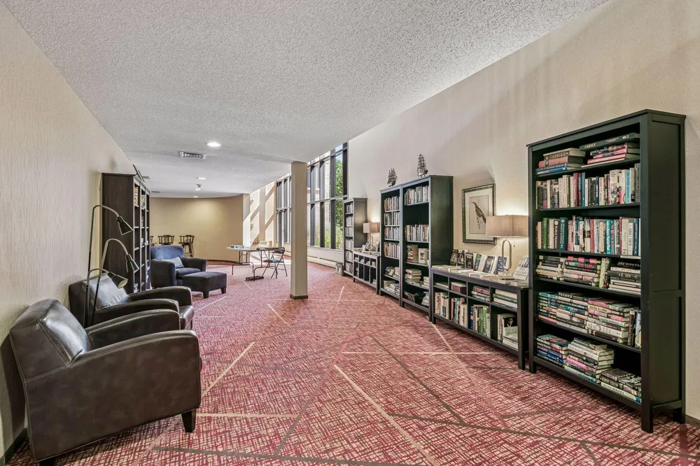 1830 Eagle Ridge Drive #3001 Mendota Heights, MN 55118