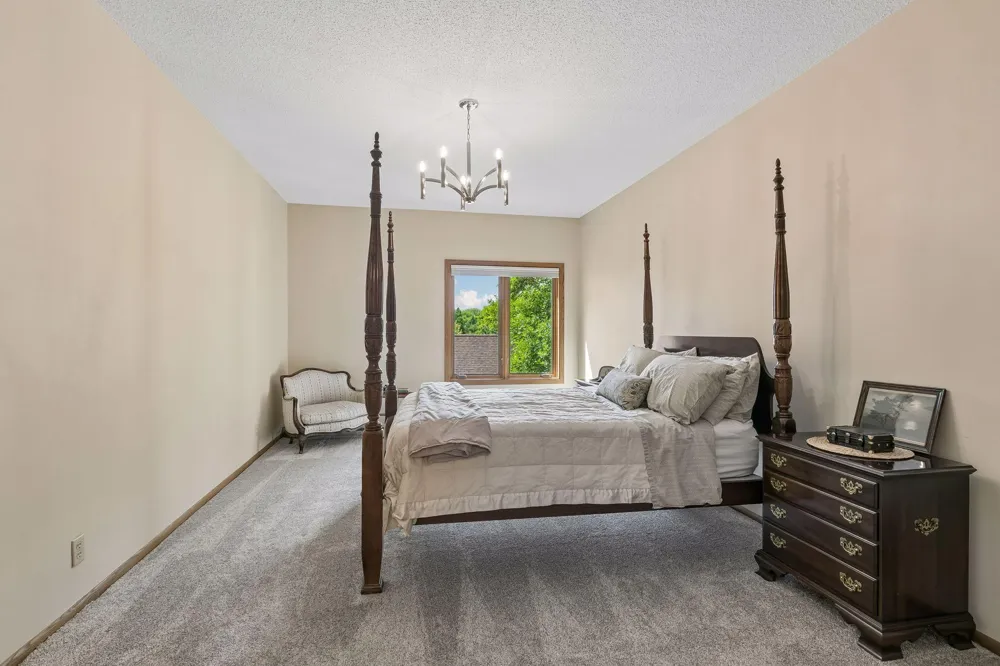 1830 Eagle Ridge Drive #3001 Mendota Heights, MN 55118