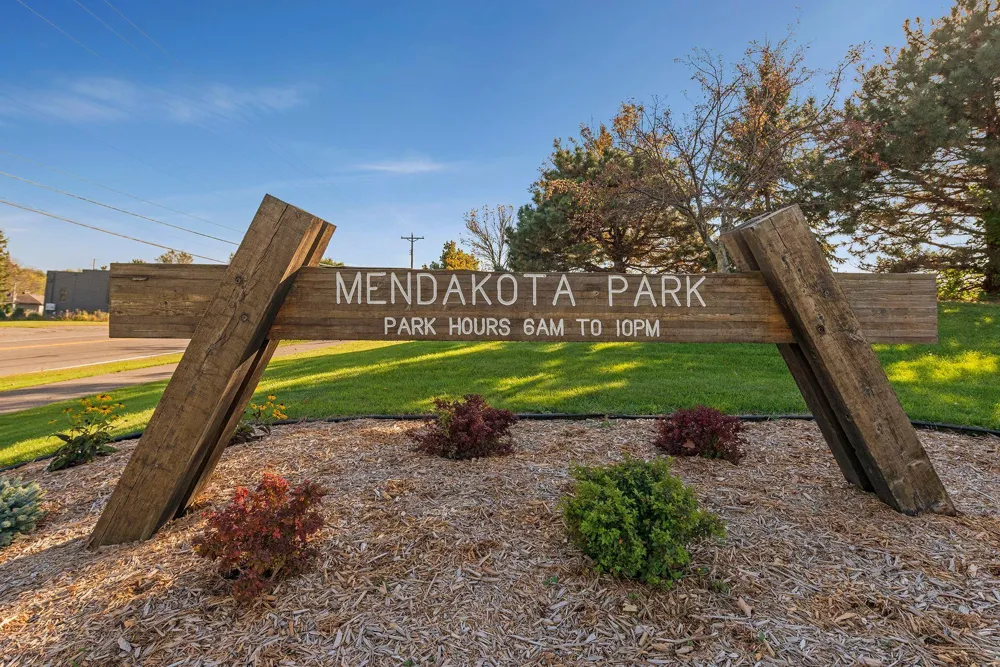 1830 Eagle Ridge Drive #3001 Mendota Heights, MN 55118