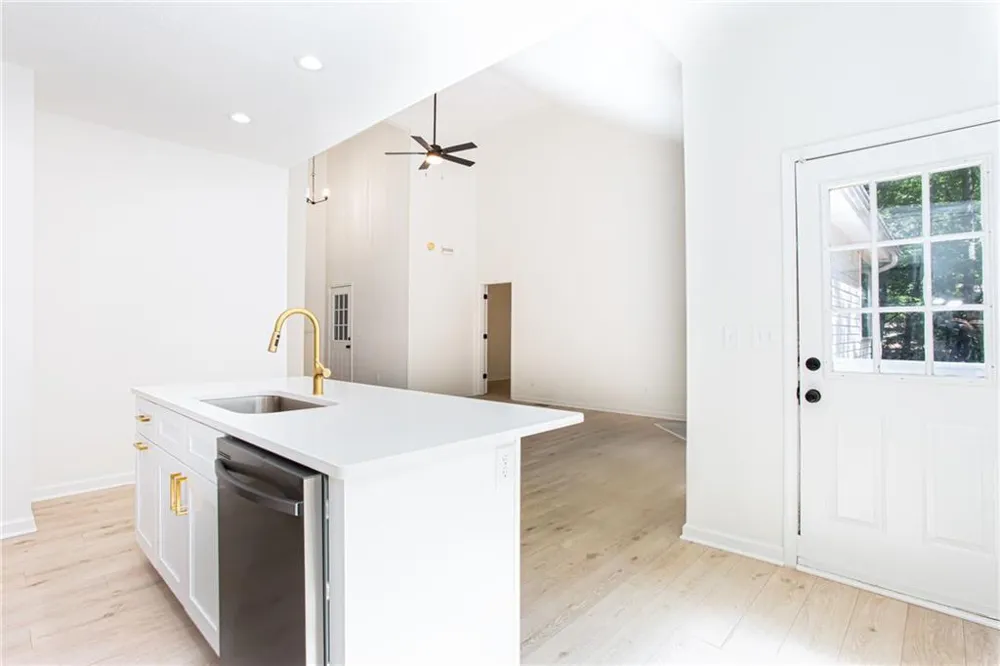 8071 Beachwood Drive Murrayville, GA 30564