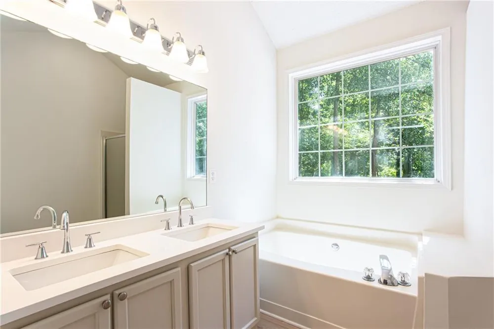 8071 Beachwood Drive Murrayville, GA 30564