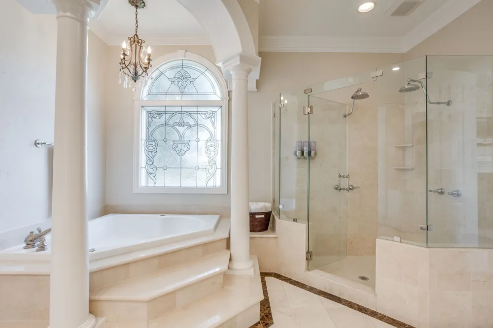 6800 Oak Hill Drive Fort Worth, TX 76132