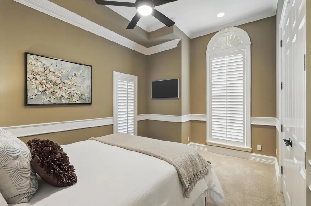 6800 Oak Hill Drive Fort Worth, TX 76132