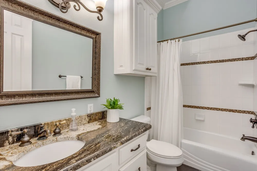 6800 Oak Hill Drive Fort Worth, TX 76132
