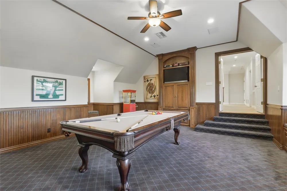 6800 Oak Hill Drive Fort Worth, TX 76132
