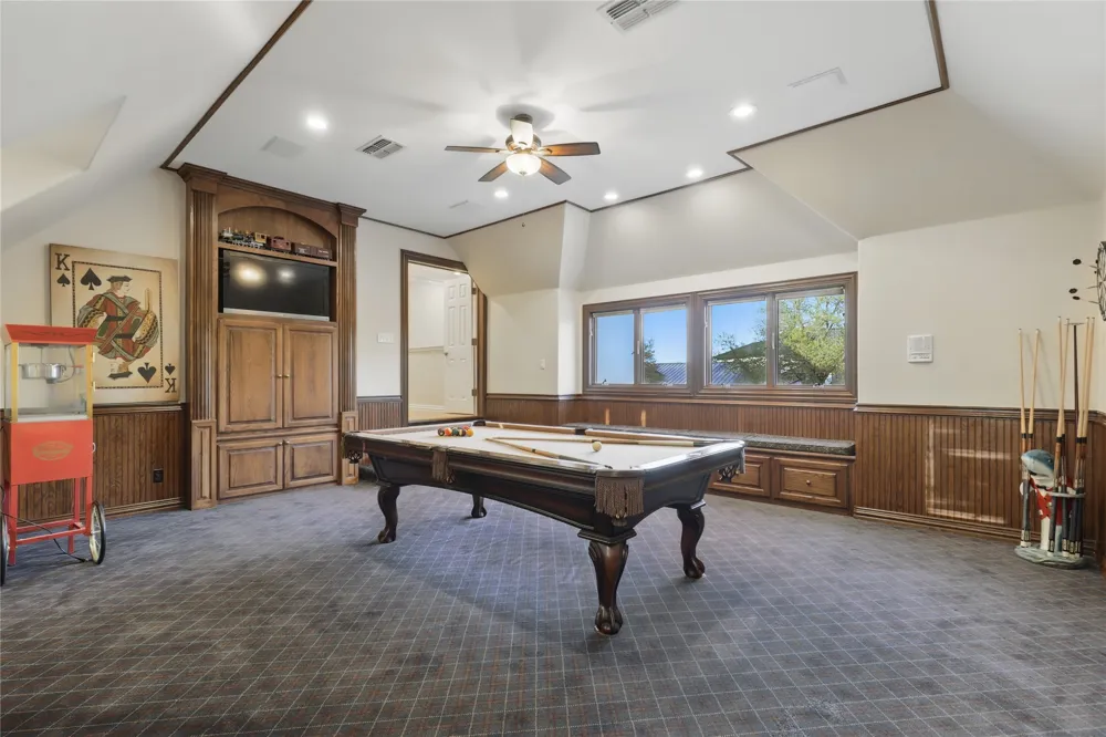 6800 Oak Hill Drive Fort Worth, TX 76132