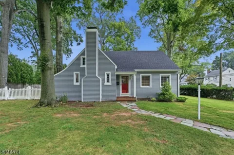 344 Mountain Ave