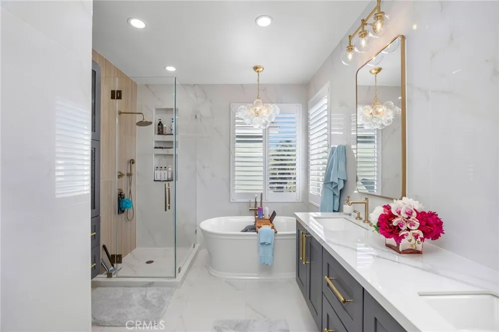 8 Bayview Drive Buena Park, CA 90621