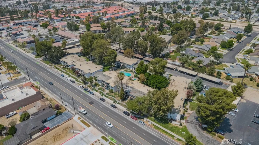 1735 E Washington Street #B-11 Colton, CA 92324
