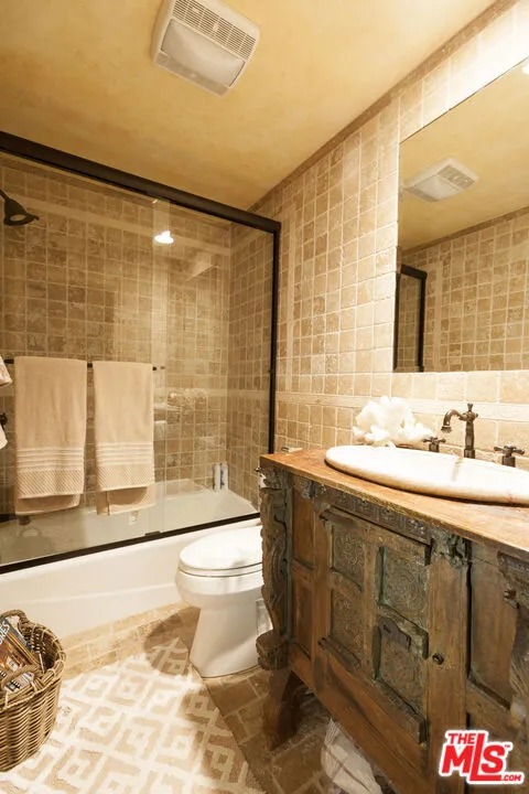 310 Tahiti Way #106 Marina del Rey, CA 90292