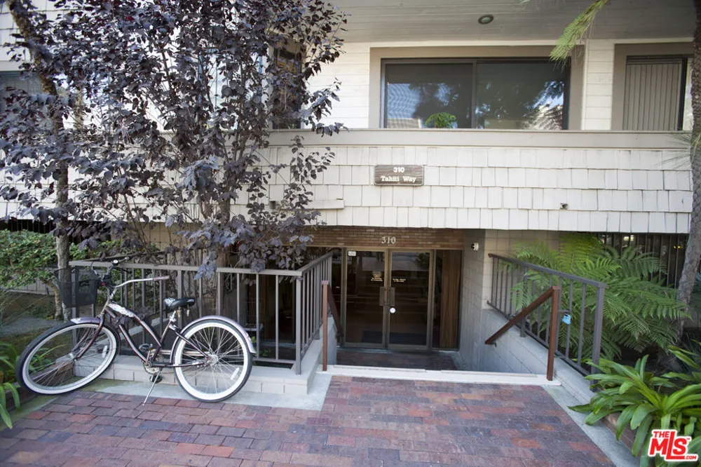 310 Tahiti Way #106 Marina del Rey, CA 90292