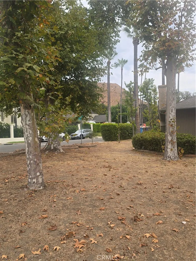 1760 Grandview Glendale, CA 91201