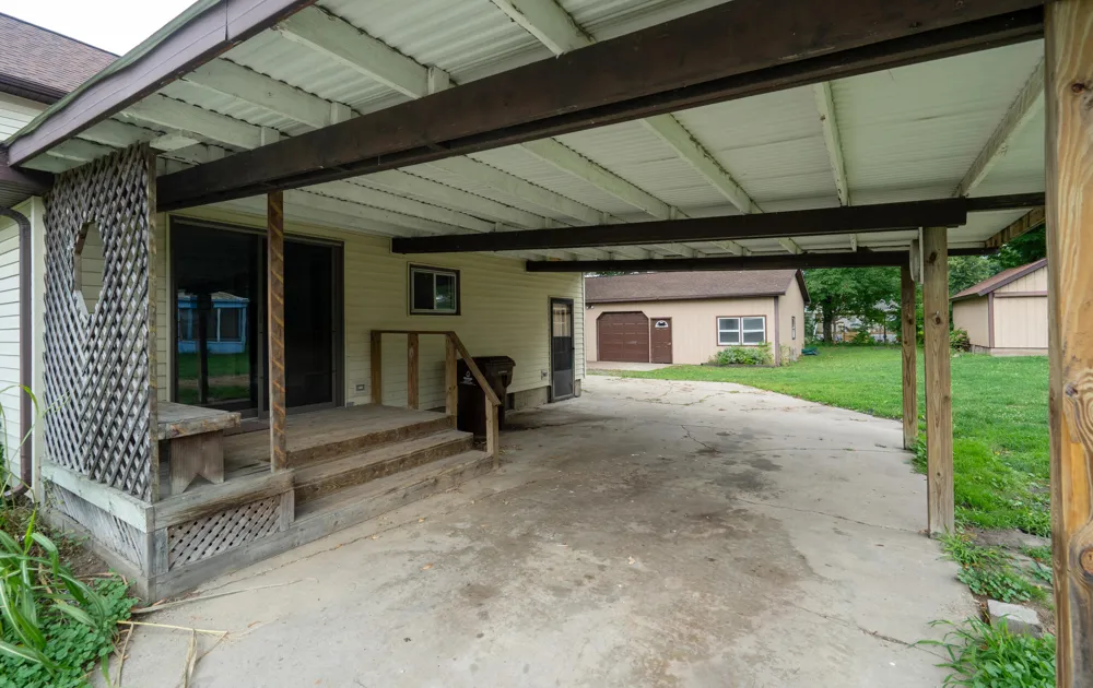 304 Hartel Road Potterville, MI 48876
