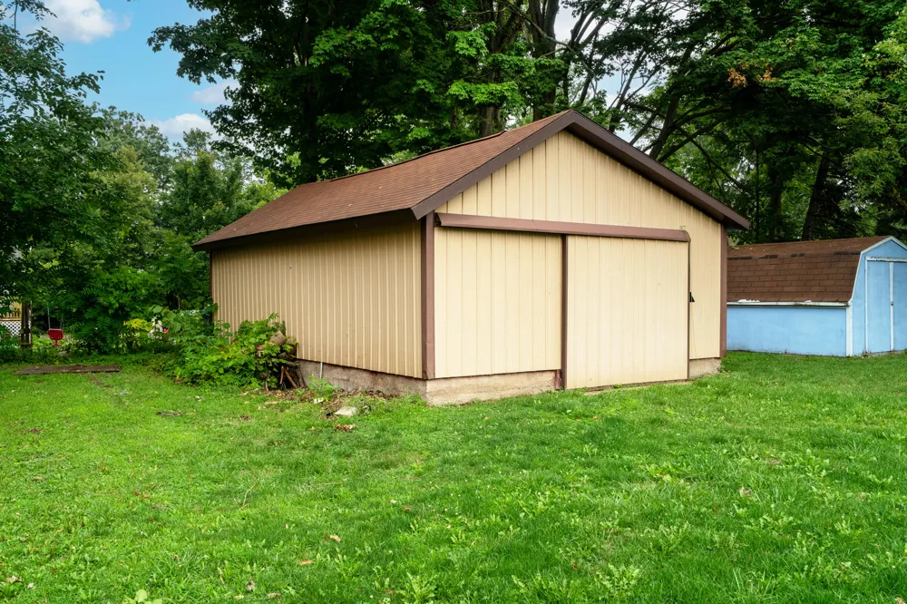 304 Hartel Road Potterville, MI 48876