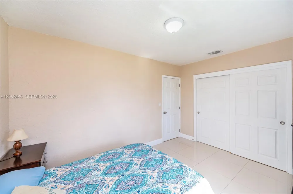 1020 SW 73rd Pl Miami, FL 33144