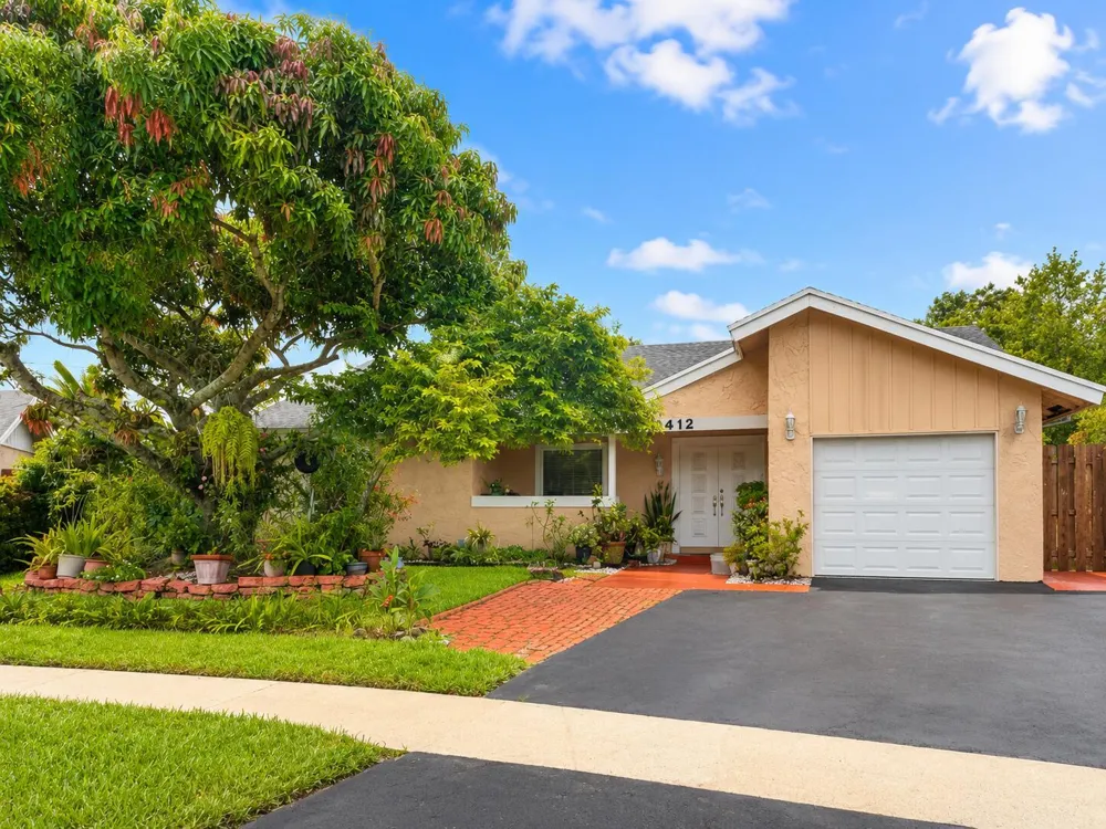 1412 SW 75TH AVENUE North Lauderdale, FL 33068