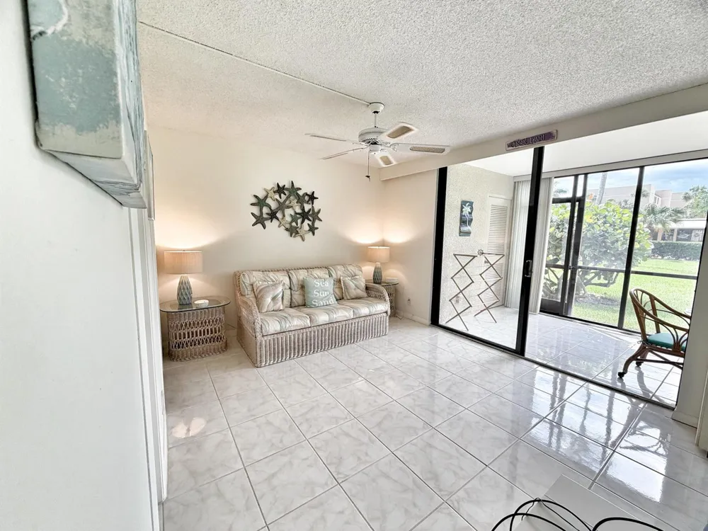 3452 NE Causeway Boulevard #102 Hutchinson Island, FL 34957