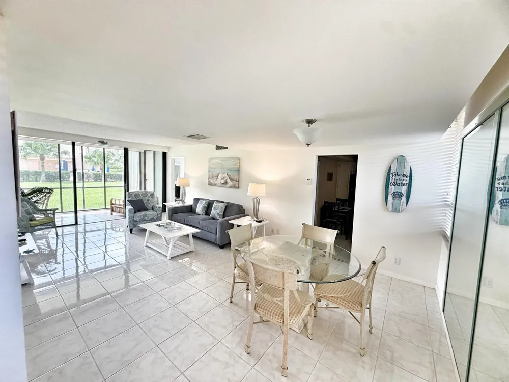 3452 NE Causeway Boulevard #102 Hutchinson Island, FL 34957