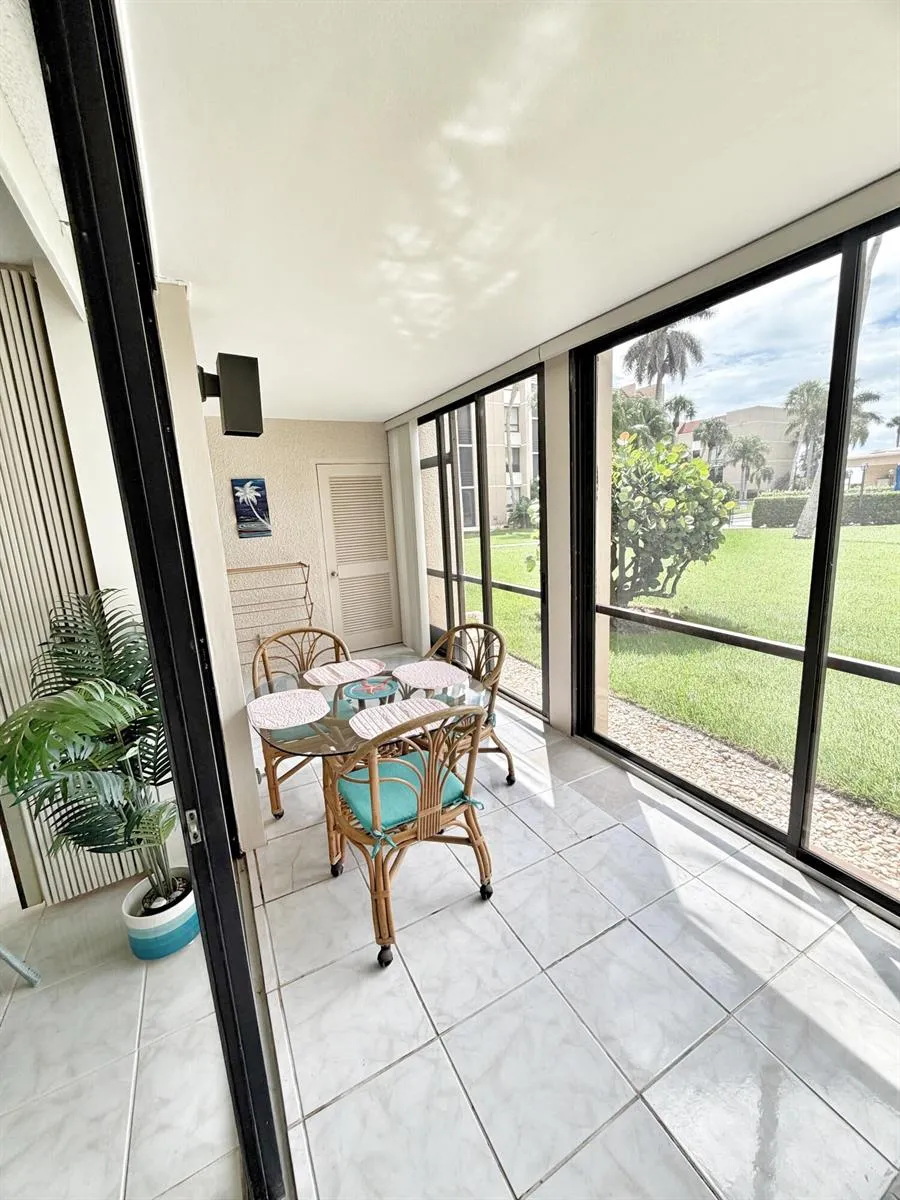 3452 NE Causeway Boulevard #102 Hutchinson Island, FL 34957