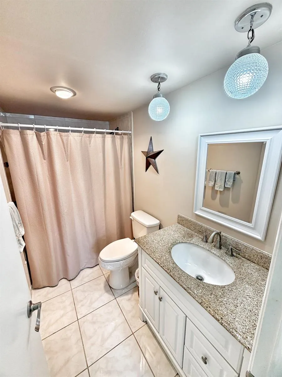 3452 NE Causeway Boulevard #102 Hutchinson Island, FL 34957