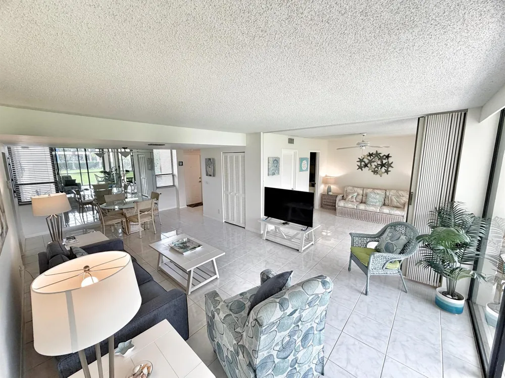 3452 NE Causeway Boulevard #102 Hutchinson Island, FL 34957