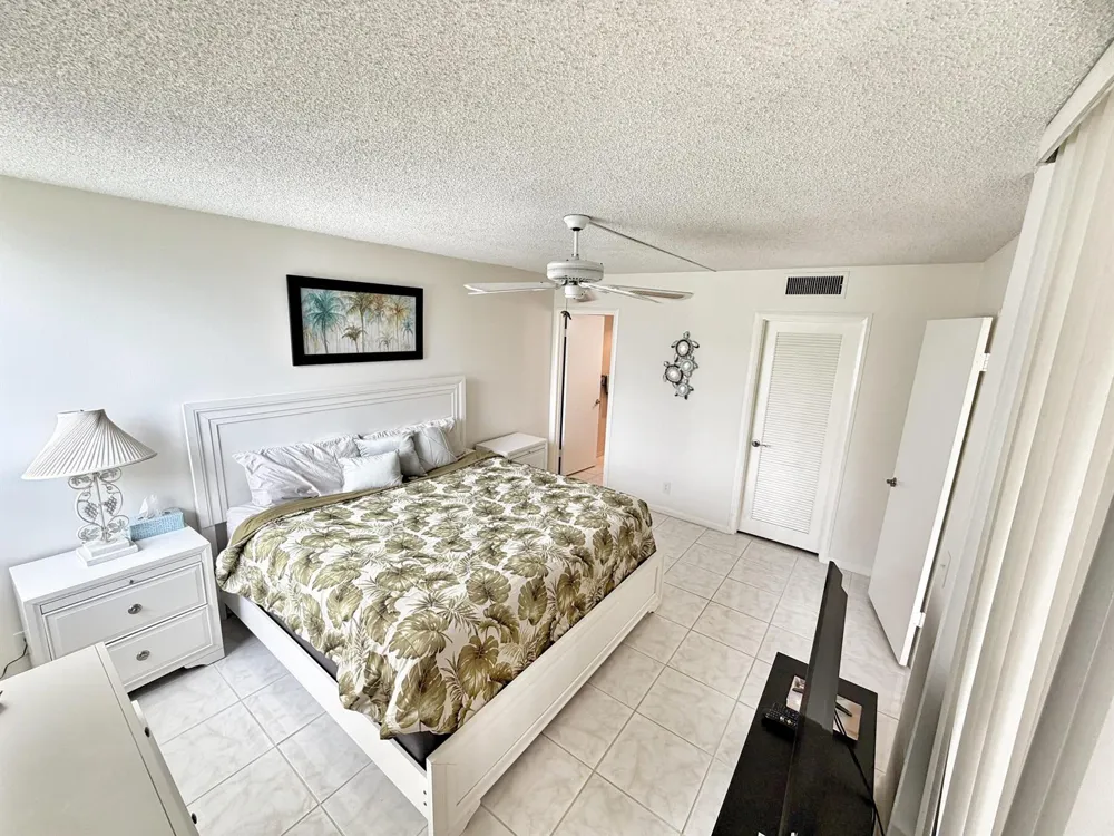 3452 NE Causeway Boulevard #102 Hutchinson Island, FL 34957