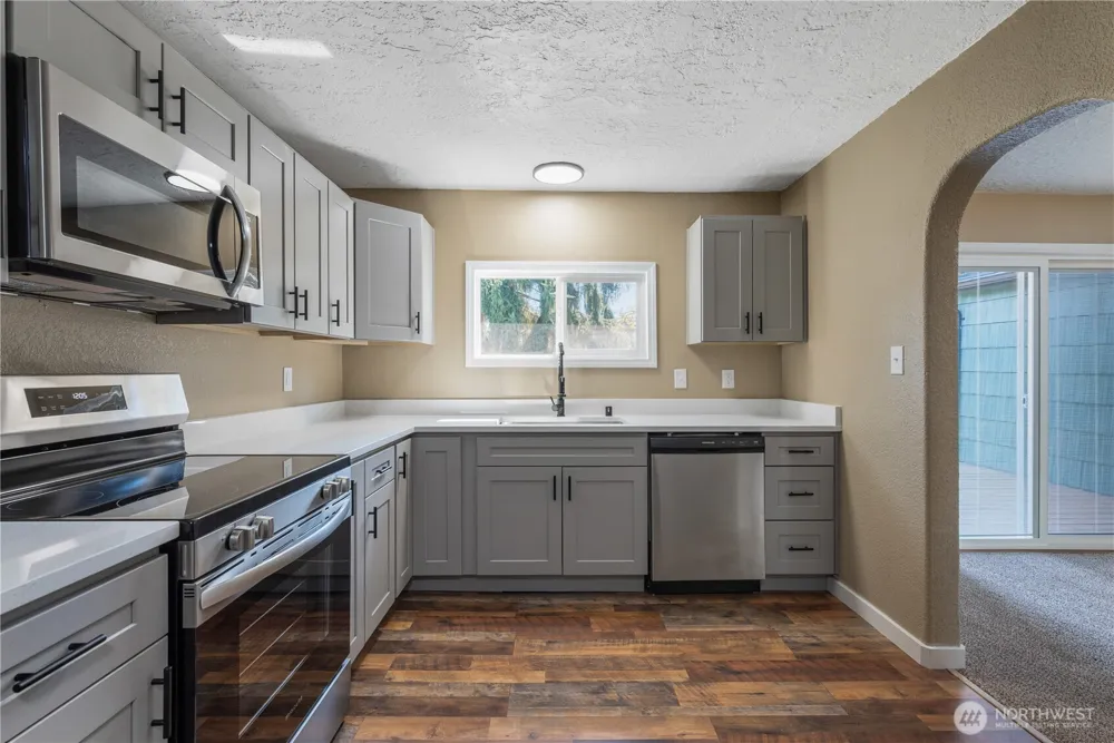 5556 Mt Solo Road Longview, WA 98632
