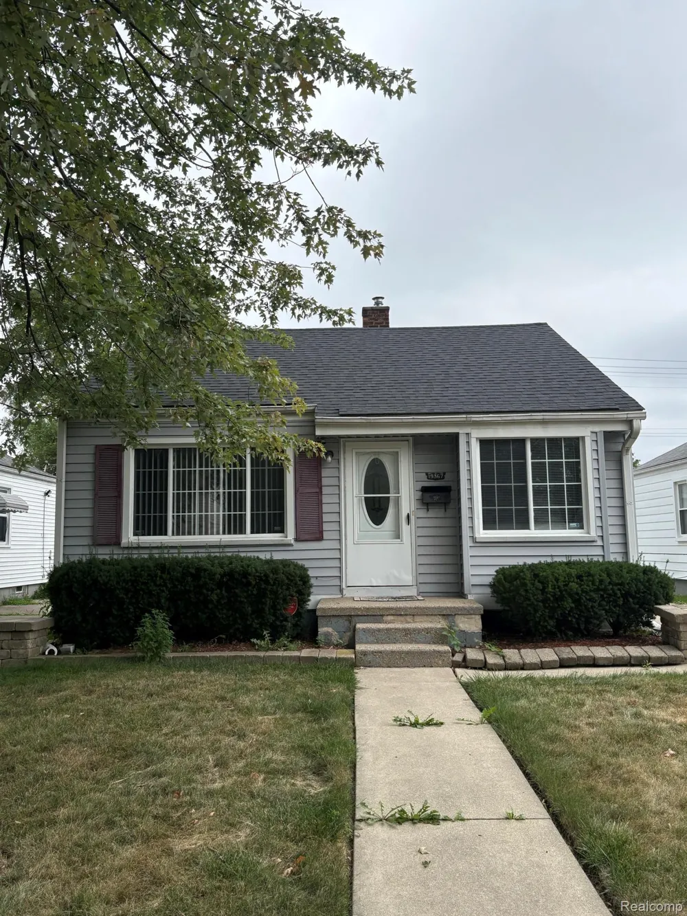 19367 Roscommon Street Harper Woods City, MI 48225